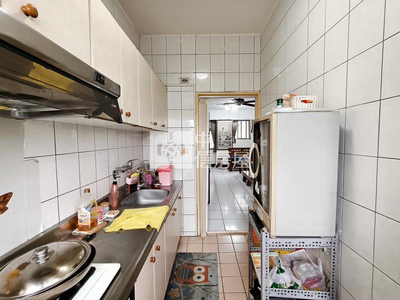 秀山家園3房華廈房屋室內格局與周邊環境