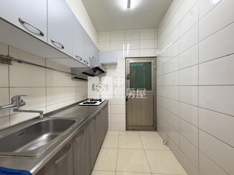 市政傳奇溫馨三房車位電寓房屋室內格局與周邊環境