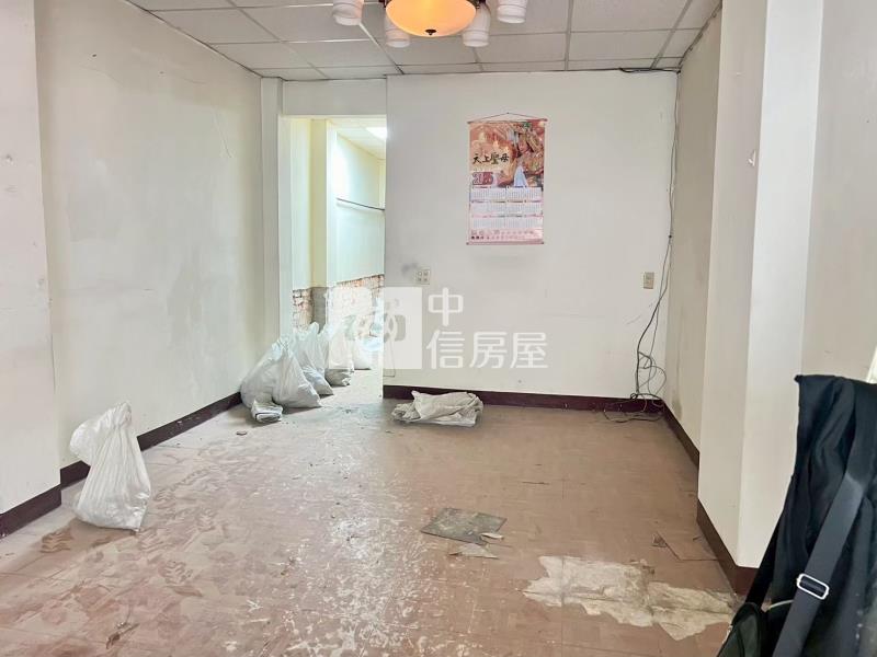 6大房低總價透天房屋室內格局與周邊環境