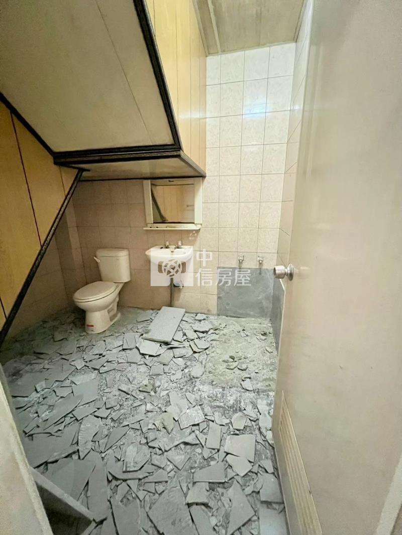 6大房低總價透天房屋室內格局與周邊環境