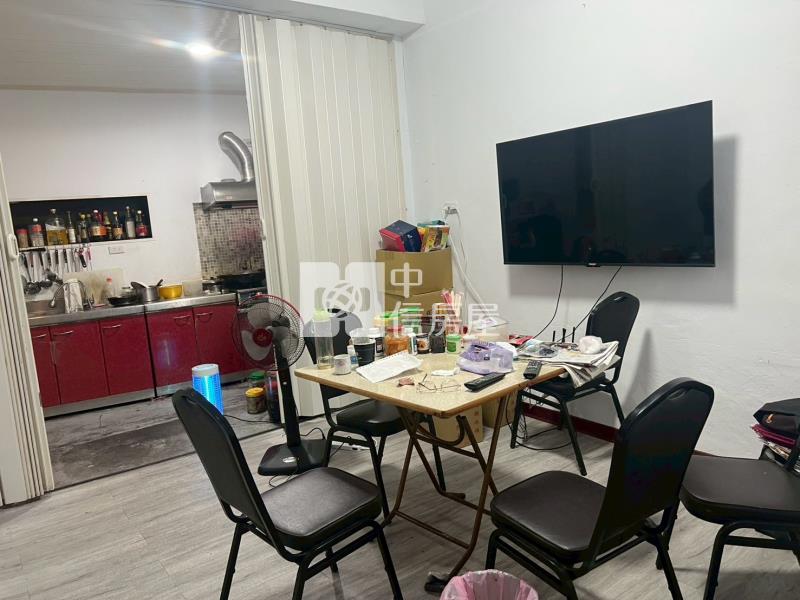 低總價臨10米路透店房屋室內格局與周邊環境