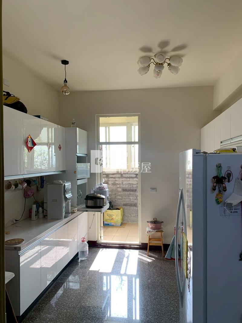 楊湖天下大面寬雙車美墅房屋室內格局與周邊環境