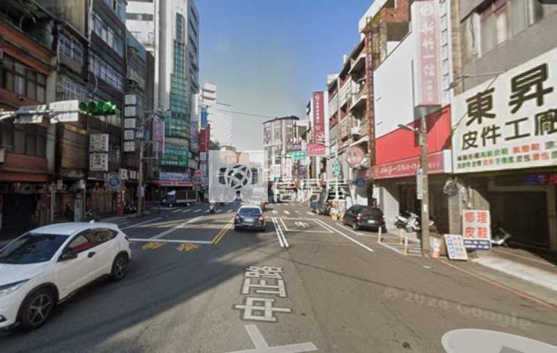 中壢商業區雙面臨路透店房屋室內格局與周邊環境