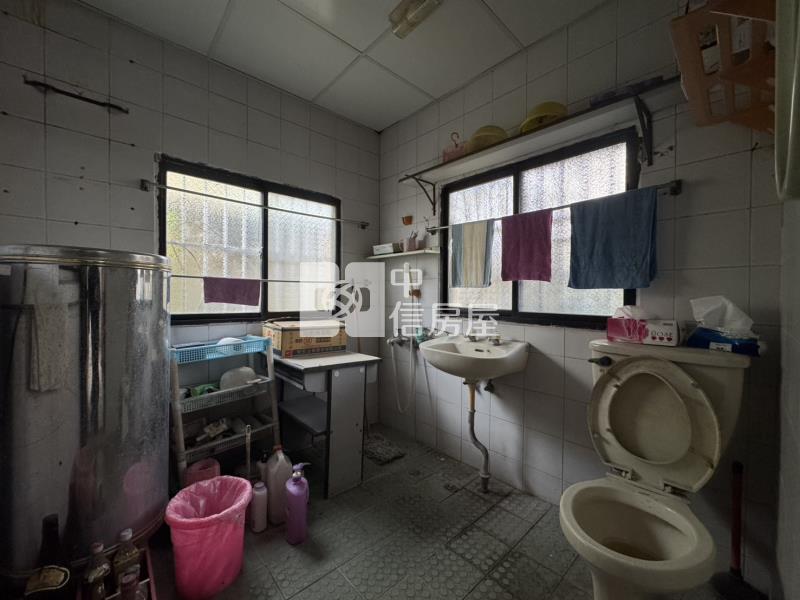 近水湳商圈大地坪角間別墅房屋室內格局與周邊環境