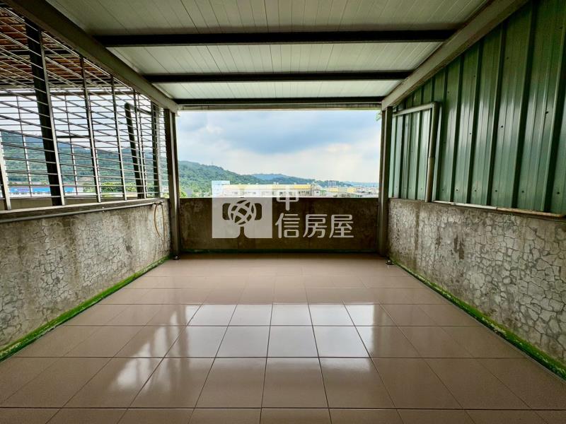 專任!北屯太平交界臨路大透天可店住合一房屋室內格局與周邊環境