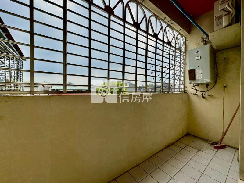 專任!北屯太平交界臨路大透天可店住合一房屋室內格局與周邊環境