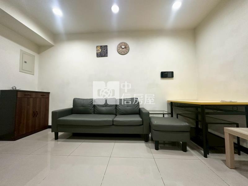 新杜拜2房附車位房屋室內格局與周邊環境