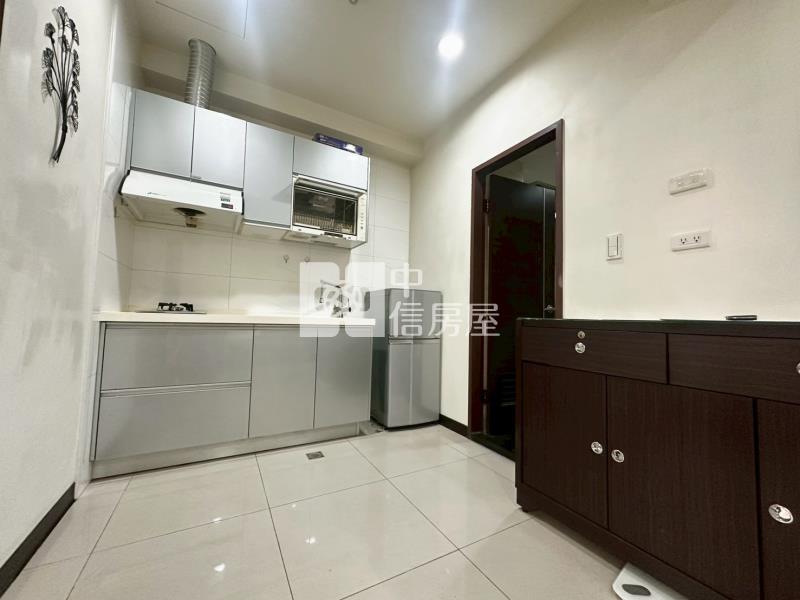 新杜拜2房附車位房屋室內格局與周邊環境