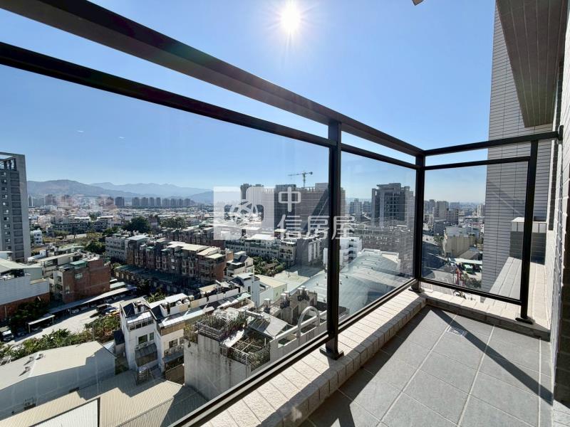 昌祐閱灣精裝視野兩房平車房屋室內格局與周邊環境