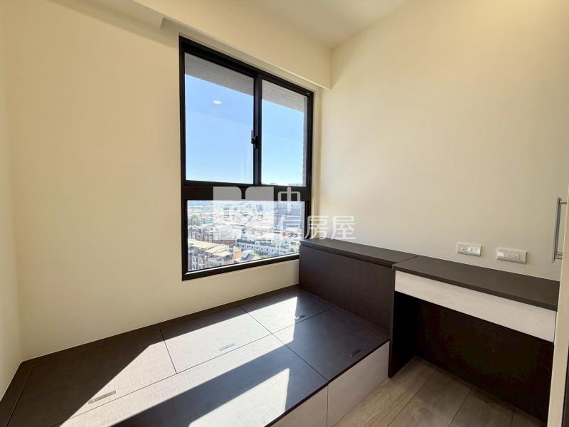 昌祐閱灣精裝視野兩房平車房屋室內格局與周邊環境