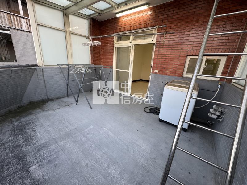 忠福三角窗透店房屋室內格局與周邊環境