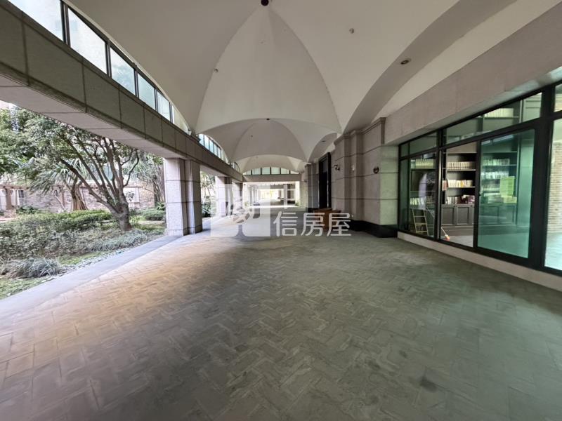 中壢市區伯爵與夫人精美三房車房屋室內格局與周邊環境