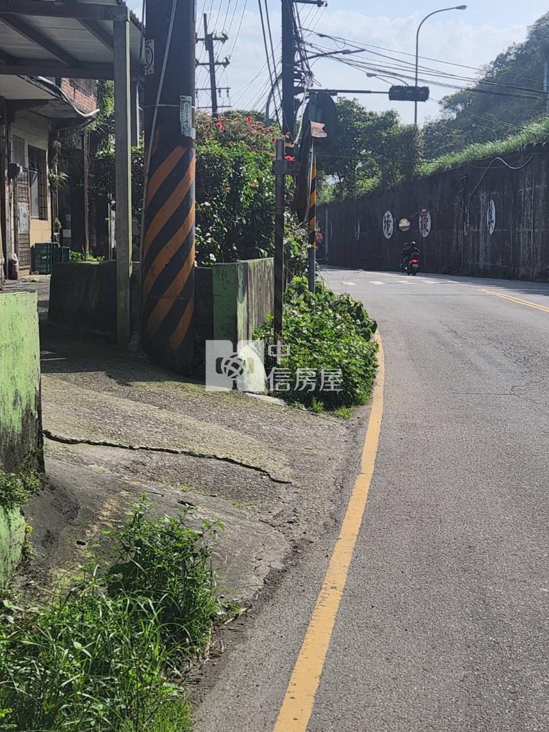 ●八堵交流道旁土地房屋室內格局與周邊環境