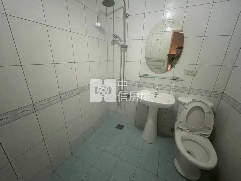 ●八德路小山高球旁透天房屋室內格局與周邊環境