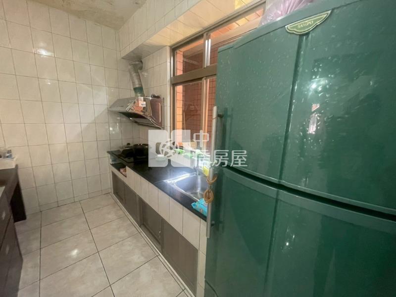 ●八德路小山高球旁透天房屋室內格局與周邊環境