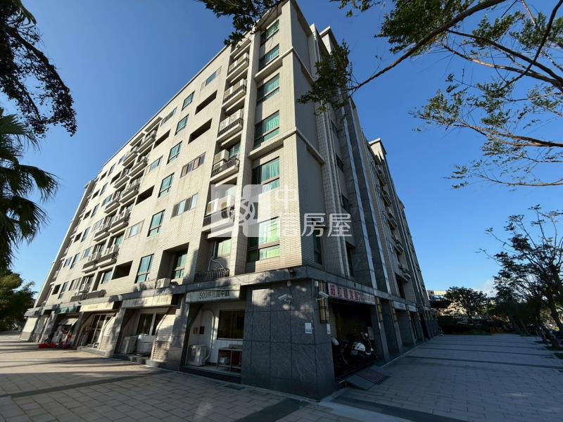 583長庚特區雙車位店面房屋室內格局與周邊環境