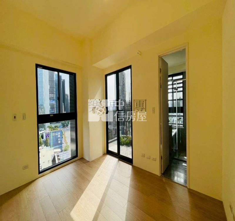 鉅陞國際V市政大三房平車房屋室內格局與周邊環境