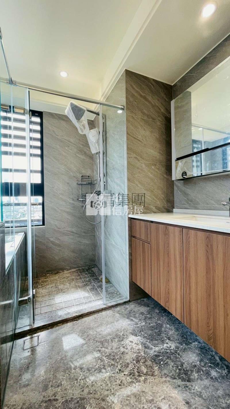 鉅陞國際V市政大三房平車房屋室內格局與周邊環境