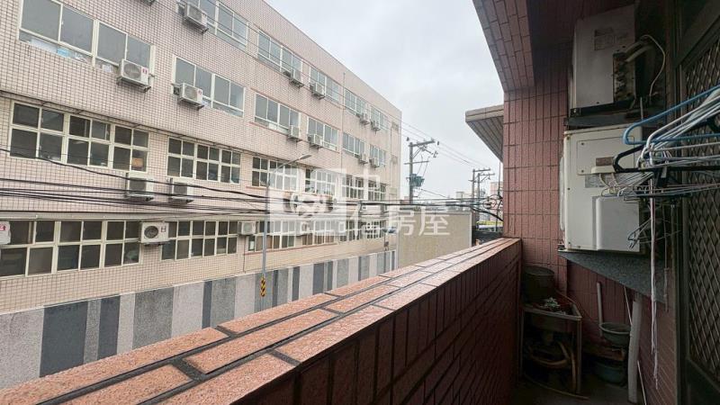 內壢前站正成功市場金透店(中信卓越團隊)房屋室內格局與周邊環境