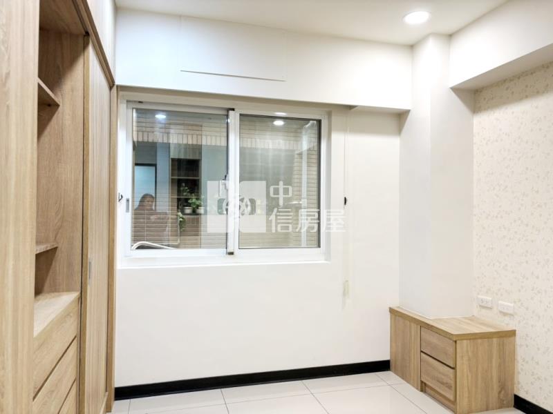 【新世紀】法國之星景觀三房平車房屋室內格局與周邊環境