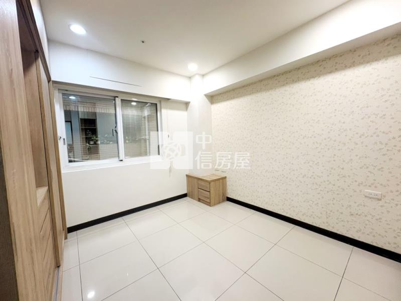 【新世紀】法國之星景觀三房平車房屋室內格局與周邊環境