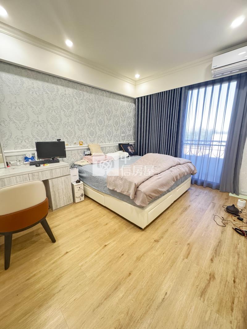 輕屋齡美裝潢雙車位別墅房屋室內格局與周邊環境