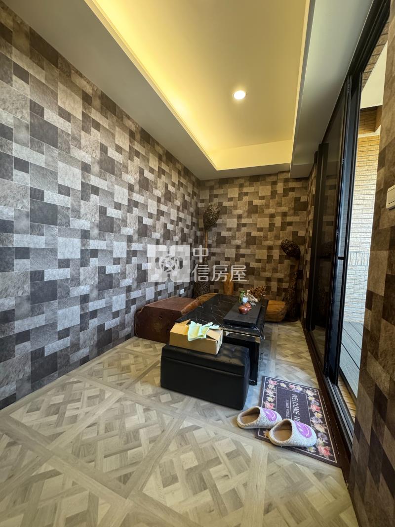 輕屋齡美裝潢雙車位別墅房屋室內格局與周邊環境