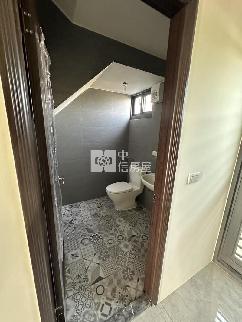 田尾中正路全新透天A房屋室內格局與周邊環境