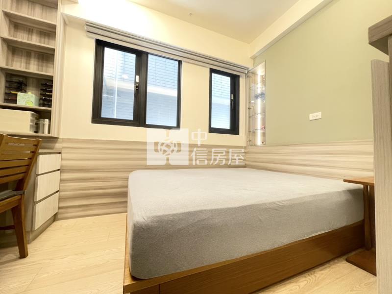 青埔A18新大南青山高樓美景3+1房雙車位房屋室內格局與周邊環境