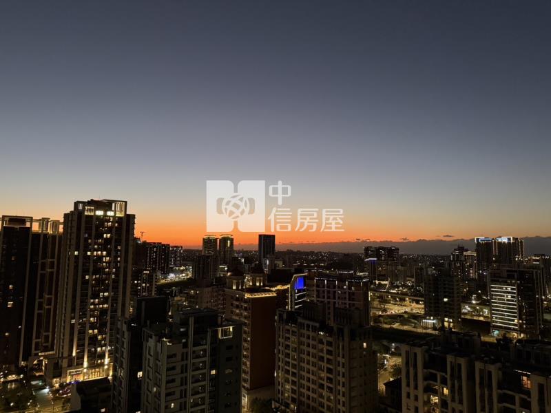 青埔A18新大南青山高樓美景3+1房雙車位房屋室內格局與周邊環境