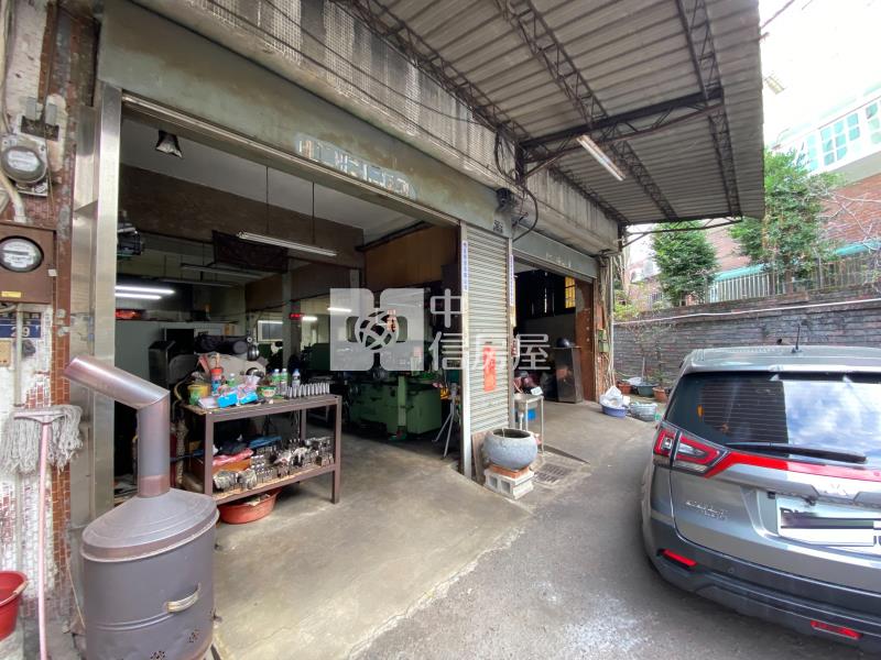 東區近十米大面寬雙透天三照廠住房屋室內格局與周邊環境