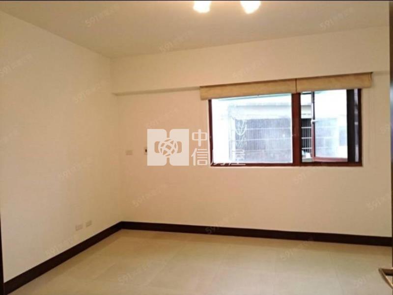 平鎮【國民運動中心】正10米路美店墅房屋室內格局與周邊環境