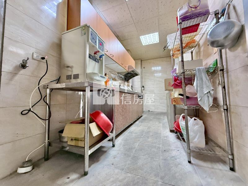 樹孝商圈前後臨路8米面寬店住房屋室內格局與周邊環境