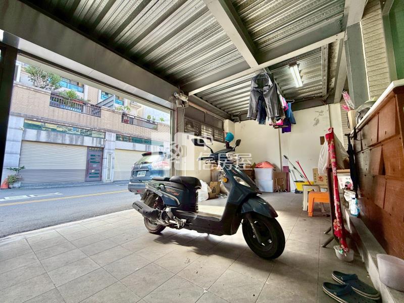 樹孝商圈前後臨路8米面寬店住房屋室內格局與周邊環境