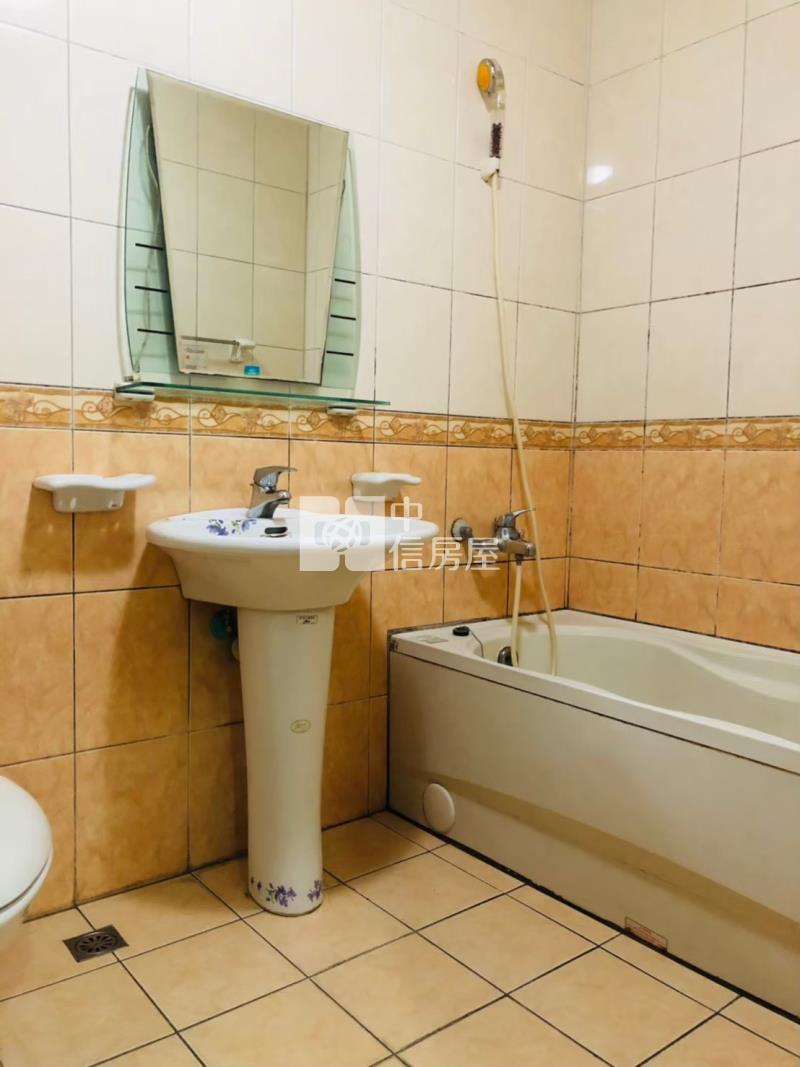 時代廣場大3房車房屋室內格局與周邊環境