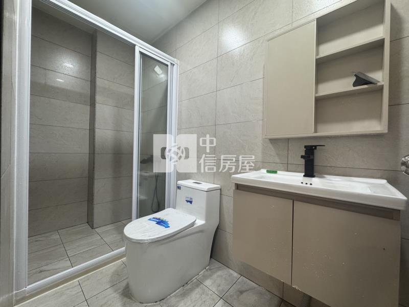 平鎮東安雙學區整新美透天房屋室內格局與周邊環境