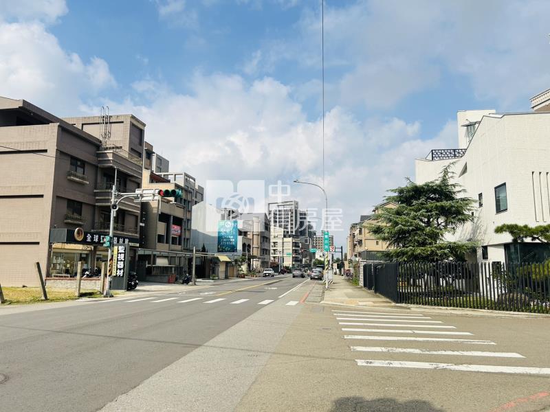 重劃區方正建地房屋室內格局與周邊環境