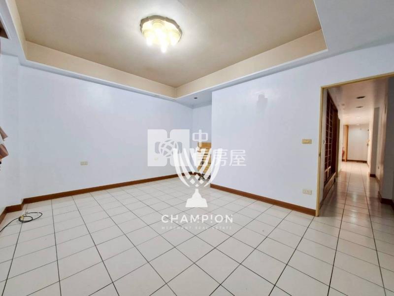 【冠軍】女中全聯旁稀有電梯3房房屋室內格局與周邊環境