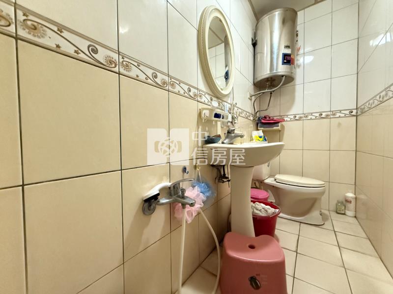 信義國小收租三套房房屋室內格局與周邊環境