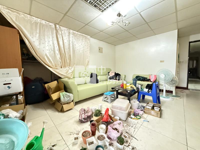 信義國小收租三套房房屋室內格局與周邊環境