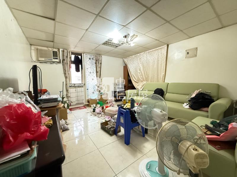 信義國小收租三套房房屋室內格局與周邊環境