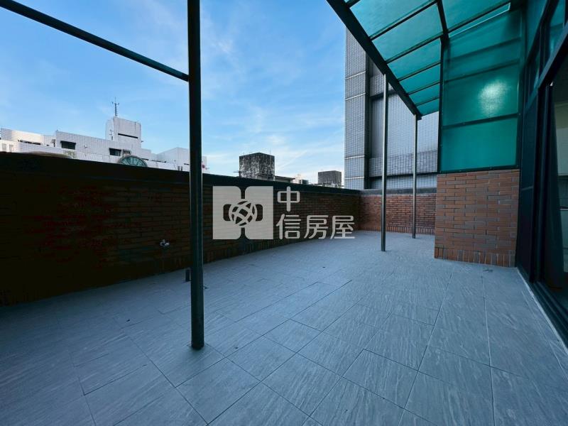 我愛龍邦三房平車房屋室內格局與周邊環境