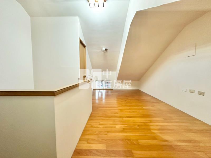 龍潭近市區漂亮景觀美別墅房屋室內格局與周邊環境