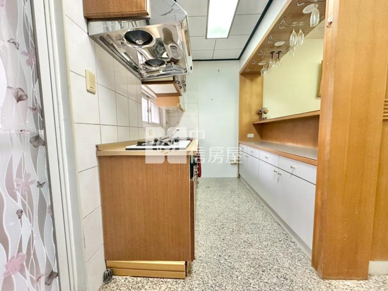 龍潭近市區漂亮景觀美別墅房屋室內格局與周邊環境