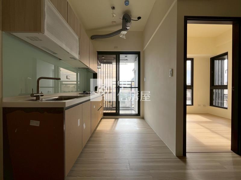 免千萬！全新交屋威富十二淳兩房車位房屋室內格局與周邊環境