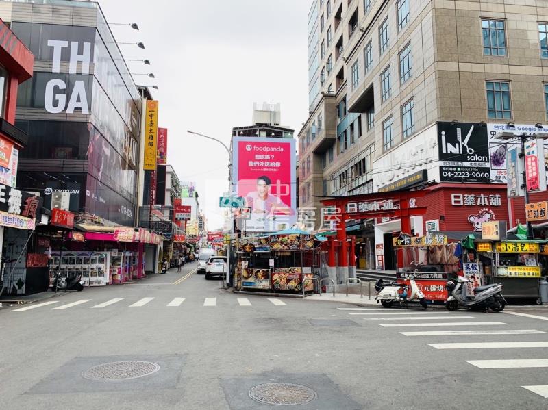 一中街熱鬧滿租透店(專任)房屋室內格局與周邊環境