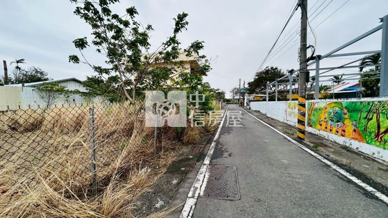 F1-26加路蘭三角建地(專任)房屋室內格局與周邊環境