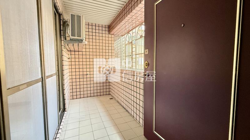 南區興大商圈大東家華園三房+車位房屋室內格局與周邊環境