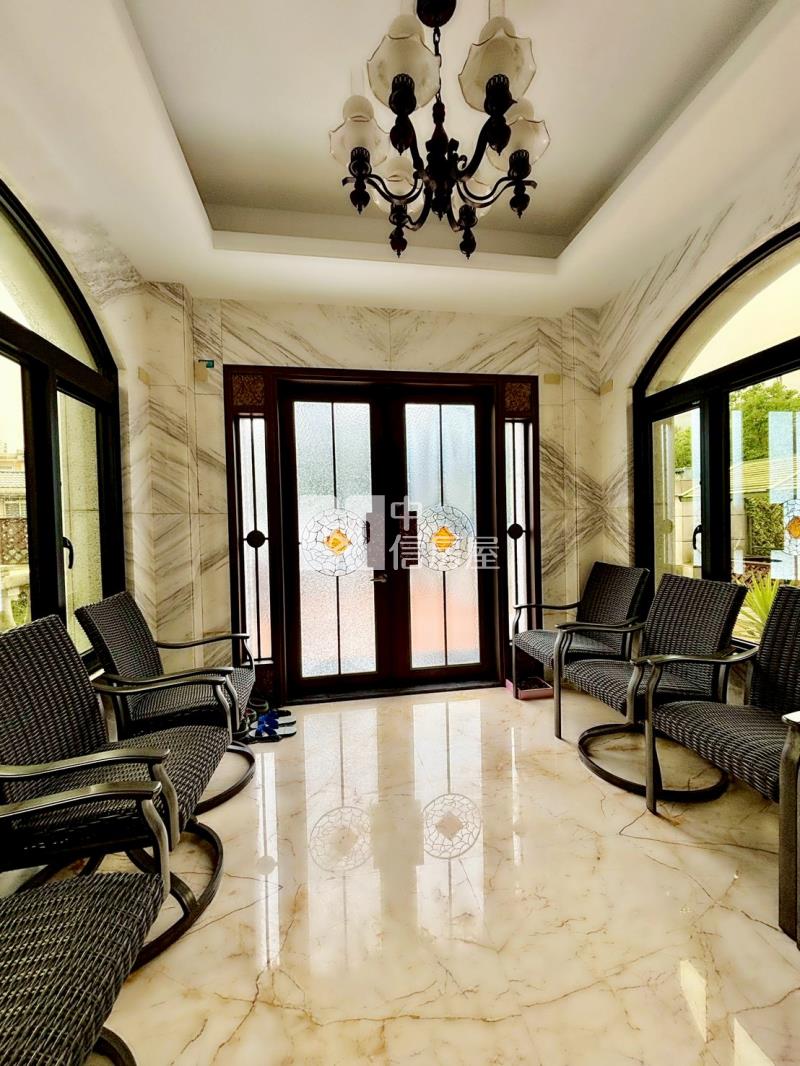 Y03.桃園石門山尊貴皇室建築【捷運新北園區站加盟店】房屋室內格局與周邊環境