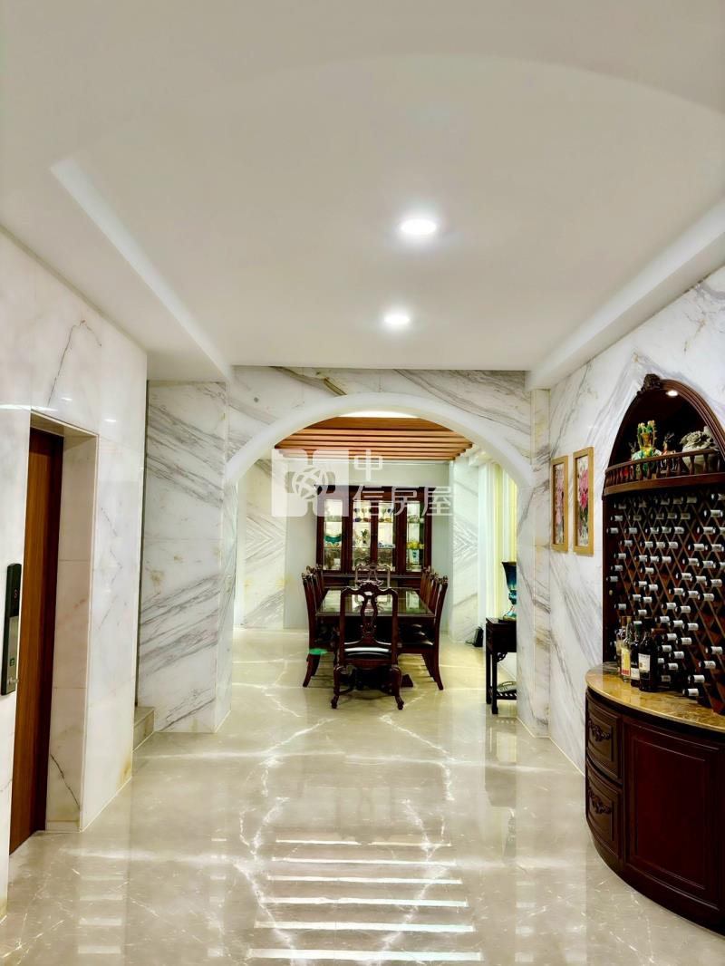 Y03.桃園石門山尊貴皇室建築【捷運新北園區站加盟店】房屋室內格局與周邊環境